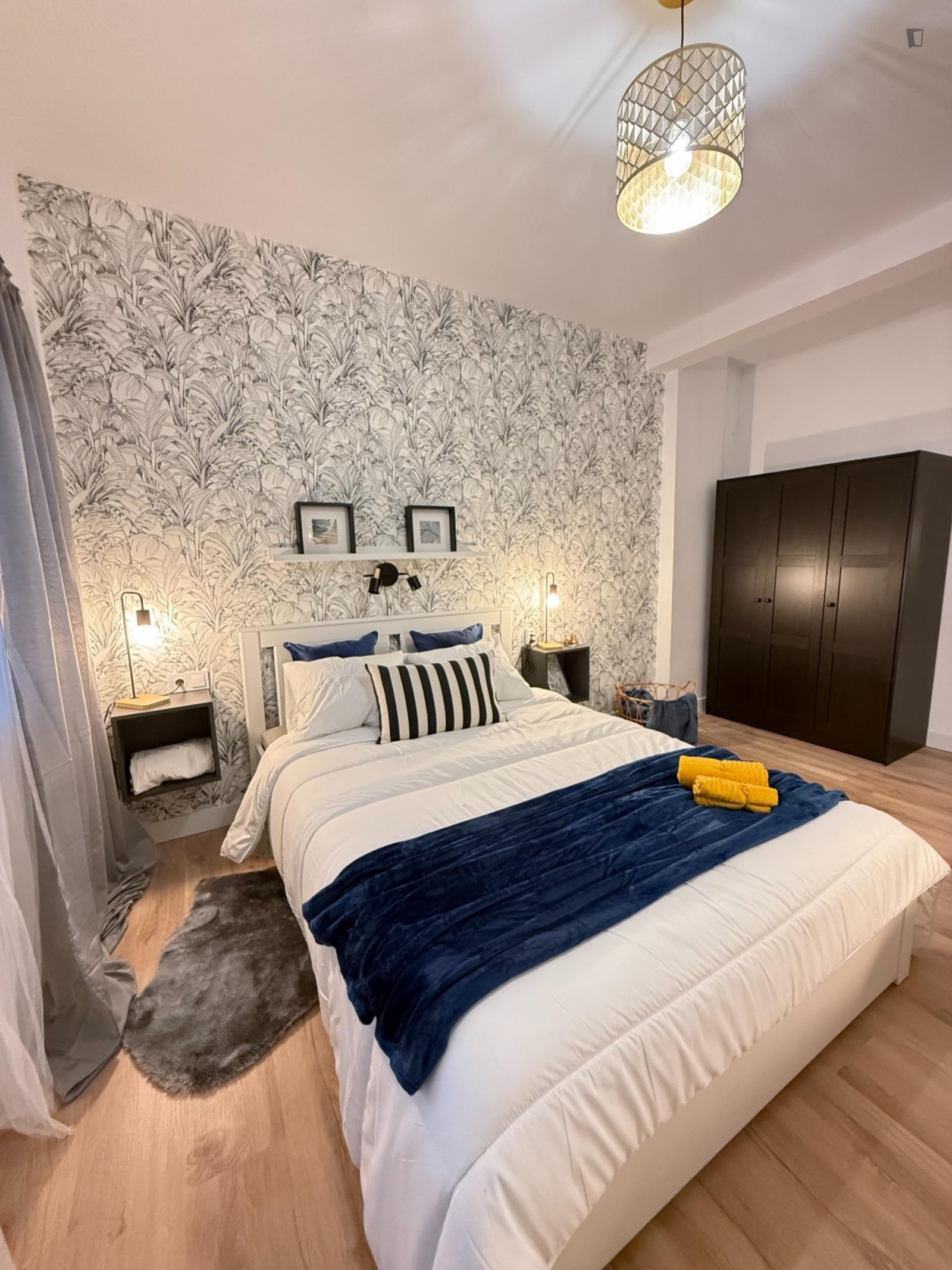 Pleasant Double Bedroom In The Mercado Neighbourhood - 1