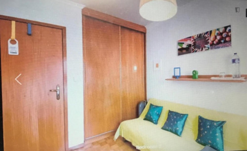 Lovely Single Bedroom close to university