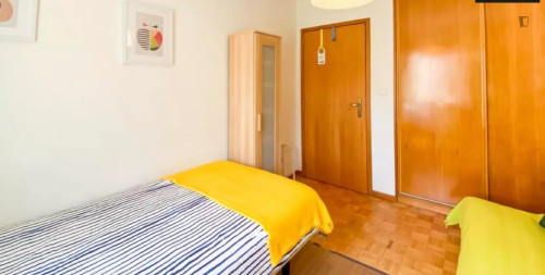 Lovely Single Bedroom close to university