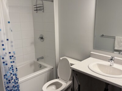 Cosy Room in Kanata, Ottawa  - Gallery -  5