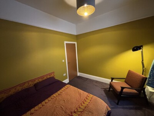 Room in sea view apartment - Gallery - 10