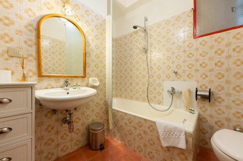 Comfortable 2-bedroom flat in San Frediano