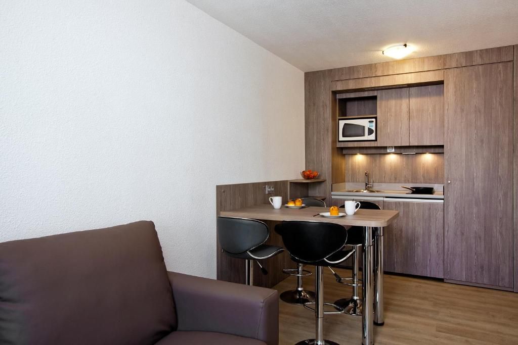 Lovely And Spacious 1-BR Apartment - Reims - lovely and spacious 1-BR apartment - Gallery - 1