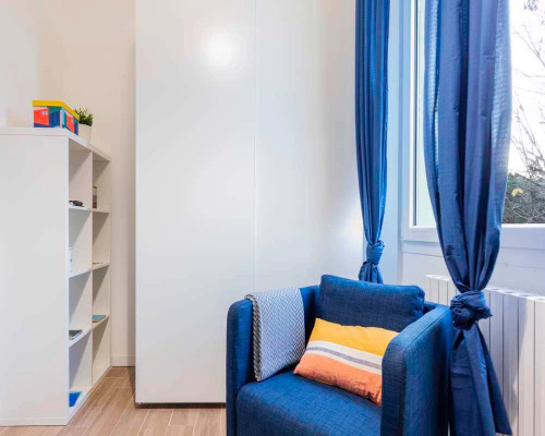 Stanza in Viale Alfredo Oriani