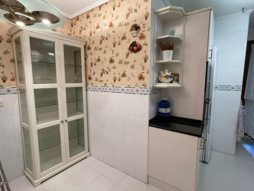 Beautiful double ensuite bedroom well connected to the city center - Gallery - 11