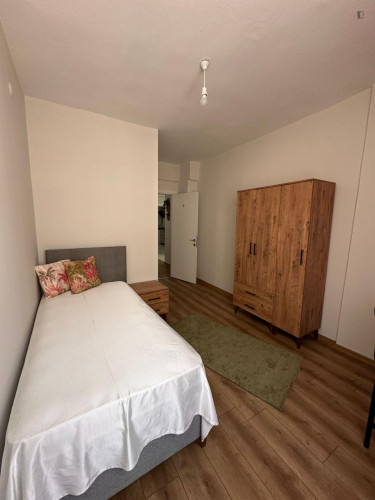 Very nice single bedroom near the Sanayi Mahallesi metro