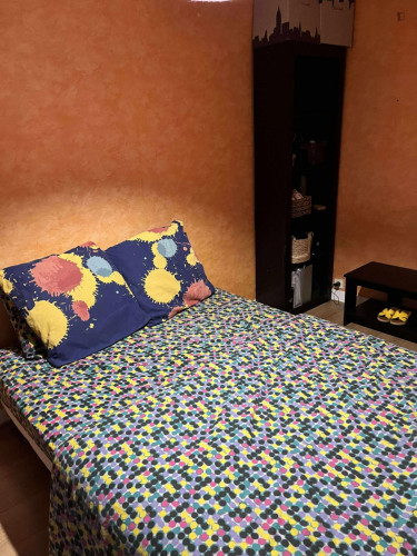 Homely double bedroom in Faourette
