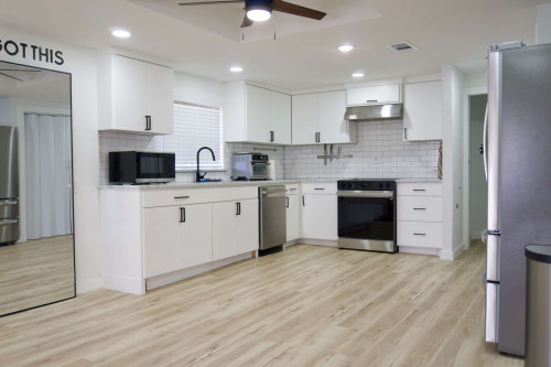 Spacious Coliving Home with Large Backyard in Vibrant Old Town Roanoke