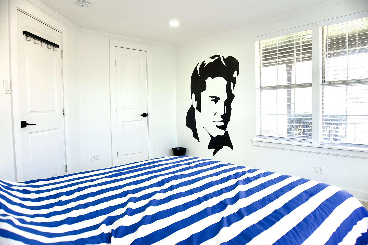  Private Room  -  Spacious Coliving Home with Large Backyard in Vibrant Old Town Roanoke  - Gallery -  7