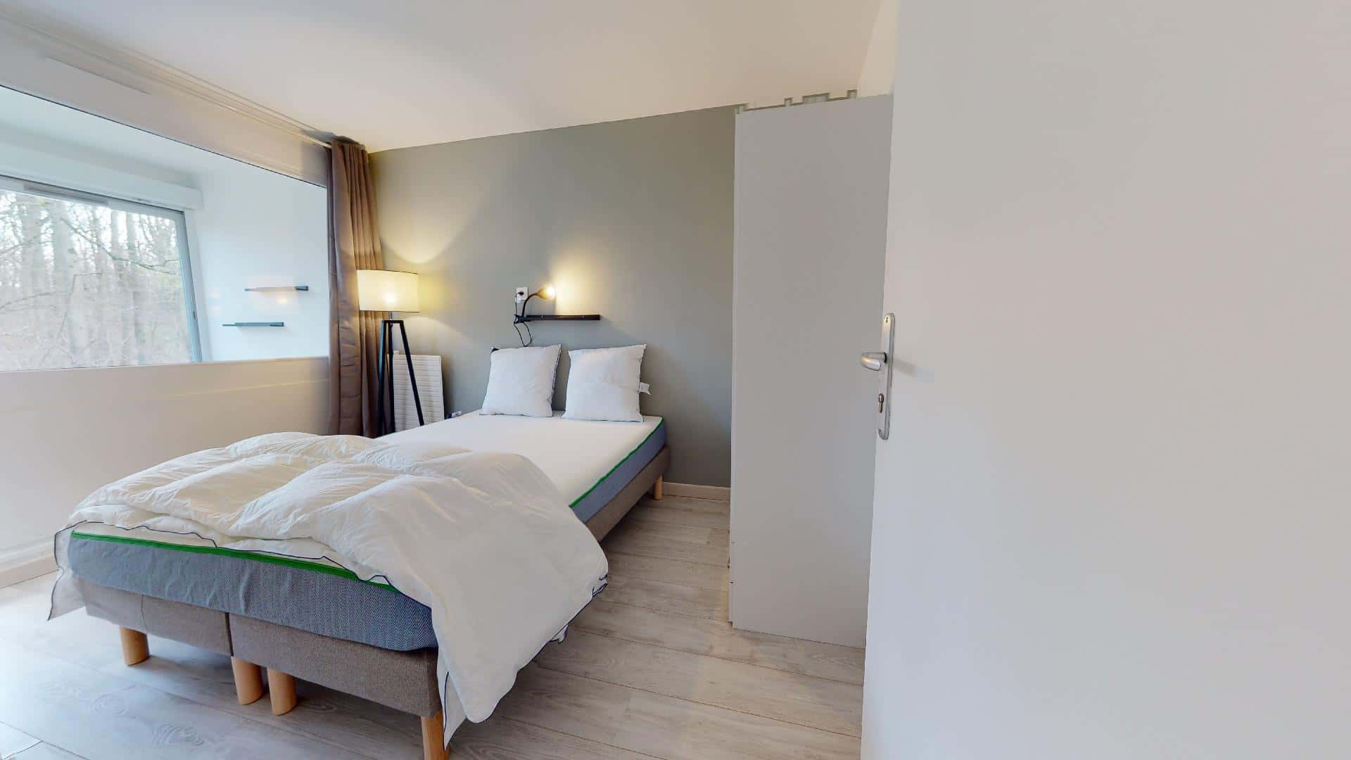 4 Bedrooms - 1 Bathroom - Champs Clairière - Private Room (4) - Gallery - 1
