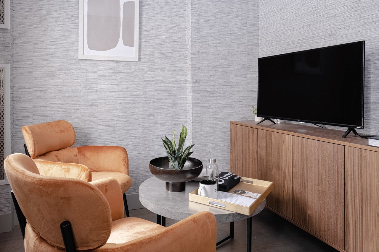 #256: Upper West Side - Studio (Full) - #256: Upper West Side - Gallery - 2