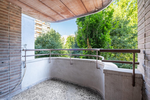 Appealing double bedroom with a balcony, in Ensanche Diputación - Gallery - 5