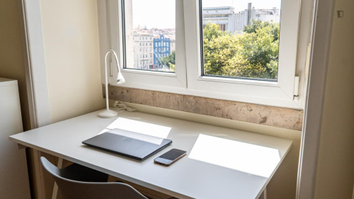 Very Alluring Double Bedroom in Alameda