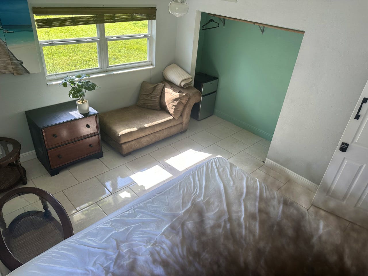  Private Bedroom  -  Modern Coliving Space with Outdoor Gym & Gardens in Armenia Gardens Estates  - Gallery -  18
