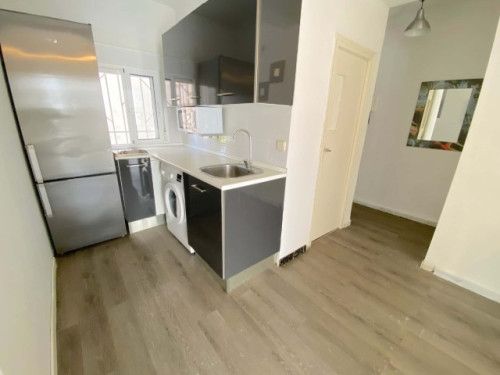 Sunny room near center with WIFI and TV for students - Gallery - 7
