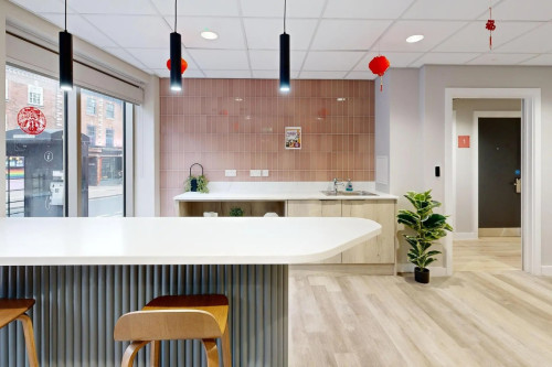 Go Britanya - Briggate Studios