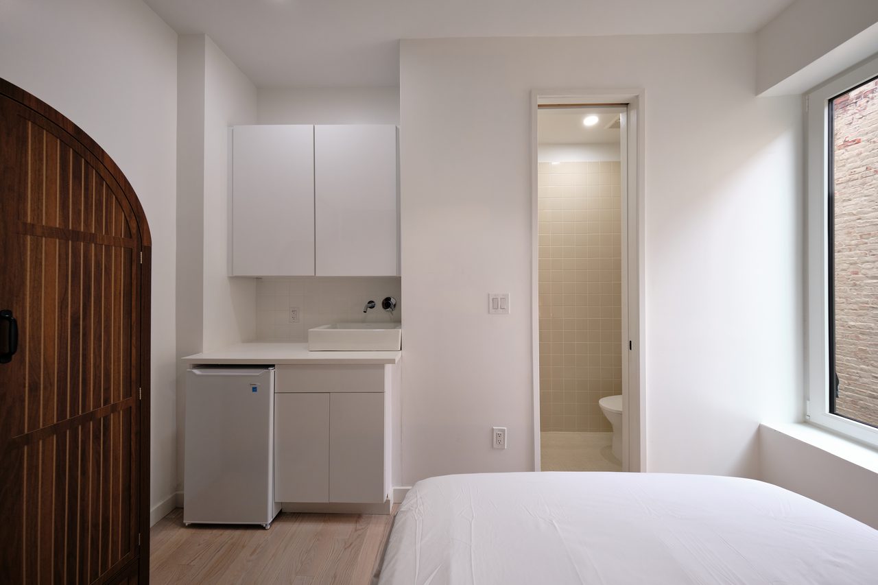 #1896: Ditmas Park - Full Bedroom C W/ Private Bathroom - #1896: Ditmas Park - Gallery - 12