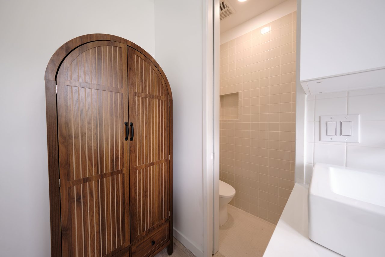 #1896: Ditmas Park - Full Bedroom A W/ Private Bathroom - #1896: Ditmas Park - Gallery - 19