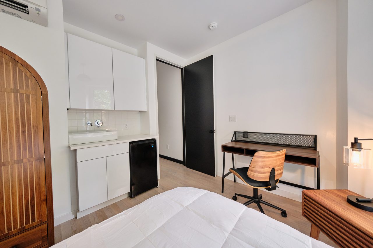 #1896: Ditmas Park - Full Bedroom D W/ Private Bathroom - #1896: Ditmas Park - Gallery - 20