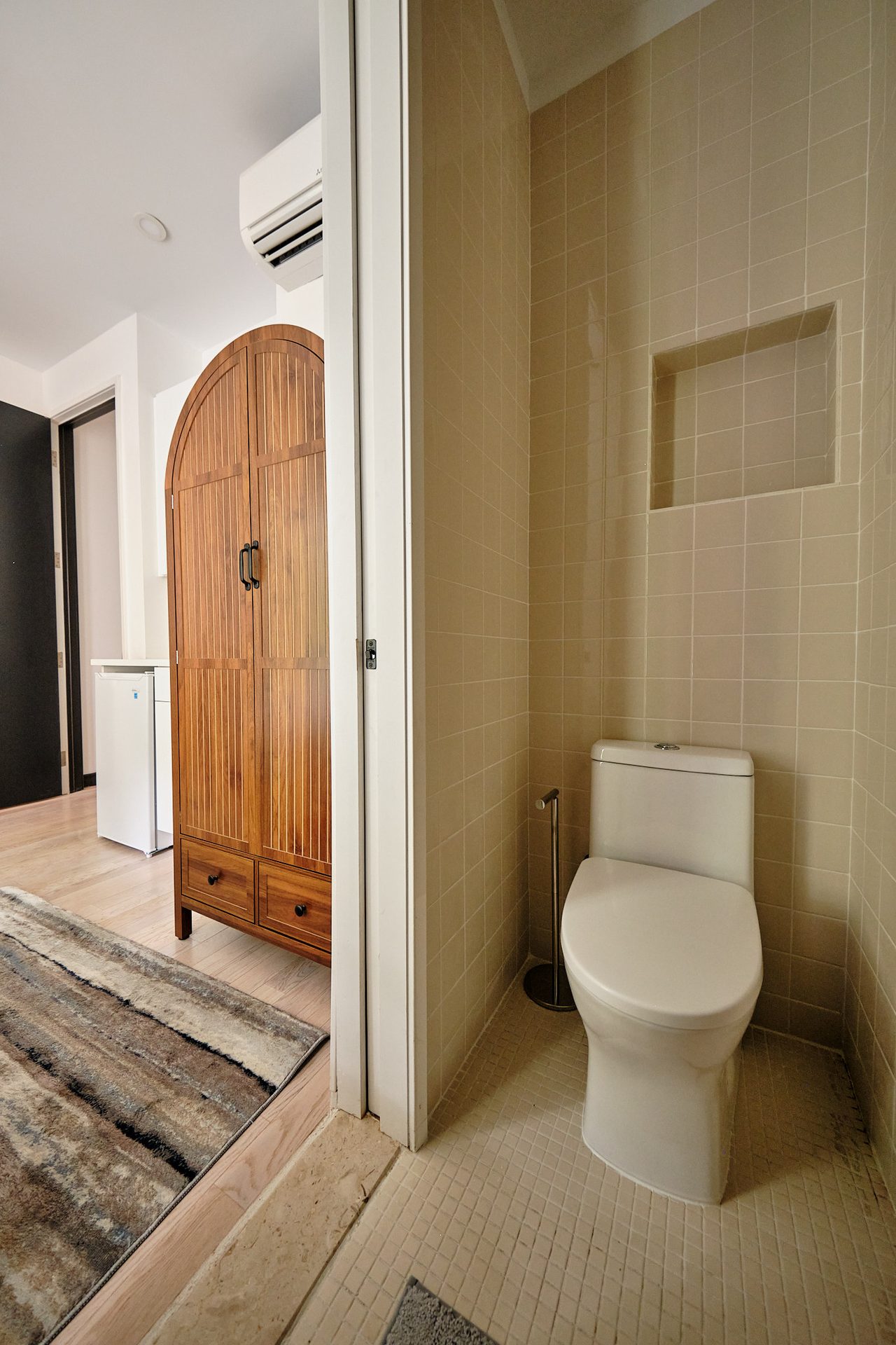  #1895: Ditmas Park - Full Bedroom D W/ Private Bathroom  -  #1895: Ditmas Park  - Gallery -  21