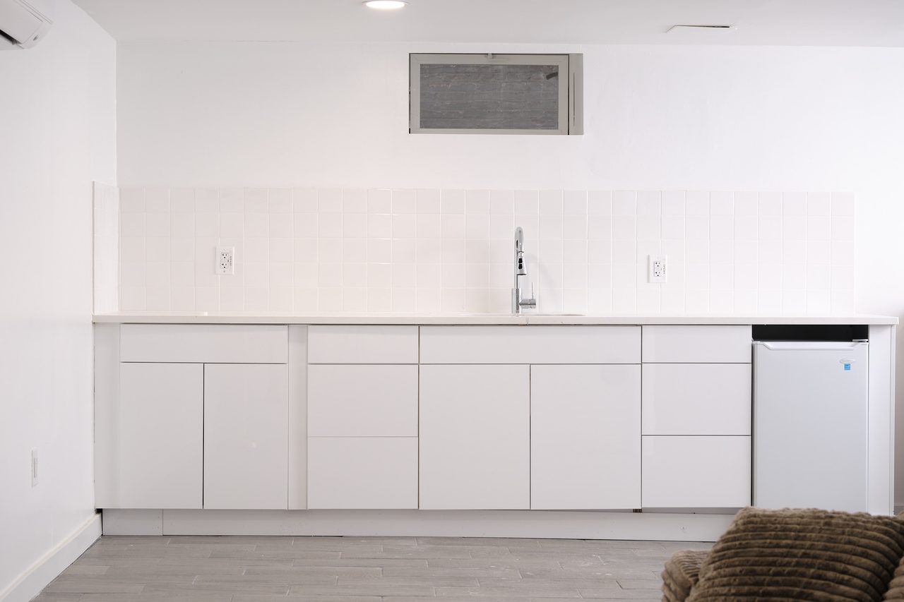 #1895: Ditmas Park - Twin Bedroom B W/ Private Bathroom - #1895: Ditmas Park - Gallery - 9