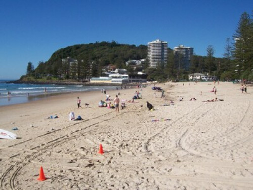 Room with queen bed Burleigh Waters