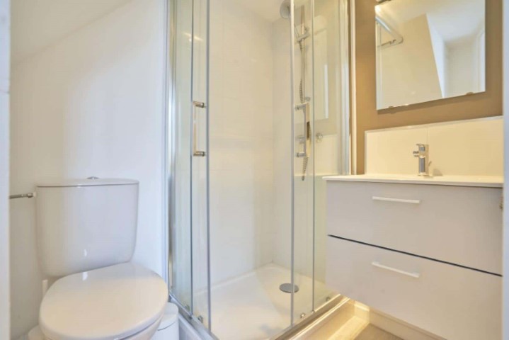  Room  -  Chambre 3 - ROGER SALENGRO C  - Gallery -  3