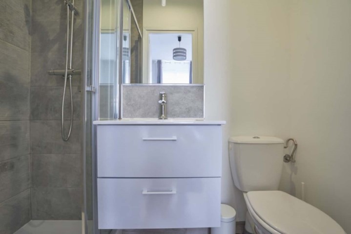  Room  -  Chambre 1 - G.POMPIDOU K  - Gallery -  2