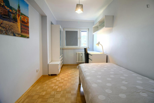 Neat single bedroom in the centre of Warsaw - Gallery - 3
