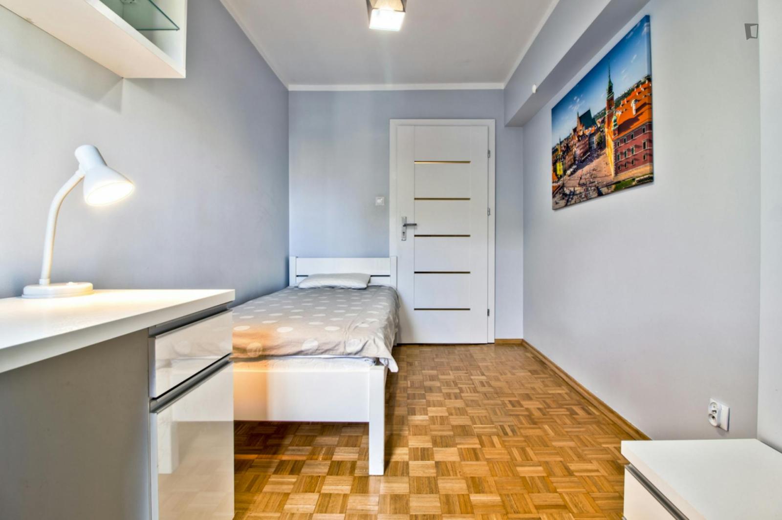 Neat Single Bedroom In The Centre Of Warsaw - 1