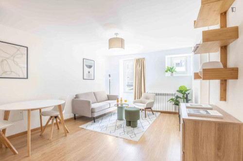 HH, Swiss, Lausanne, Saint-Laurent 33-35, n204  - Gallery -  5