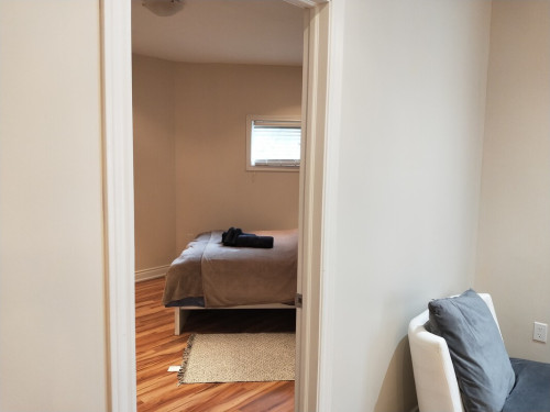Quiet ,Private 2BR with Living room