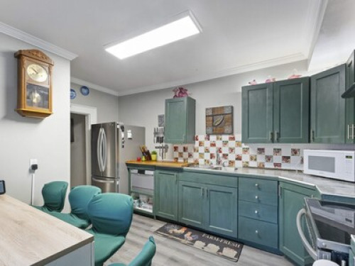 Large house Kingston centre 