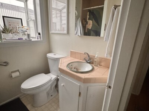 Cozy and clean room in Magnolia