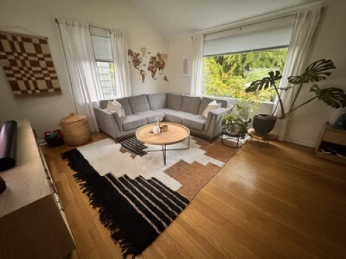 Cozy and clean room in Magnolia