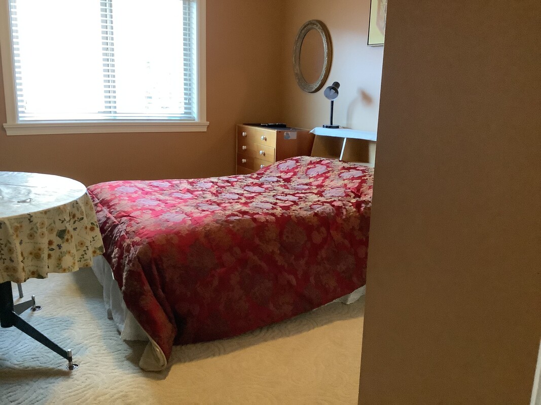  Spacious Private Bedroom With Private Full Bathroom Just Besides The Bedroom.(Single Bed)  -  Fun Family that loves sport & outin  - Gallery -  1