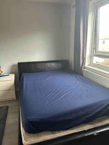 Large Airy double room in Tooting - Gallery - 5