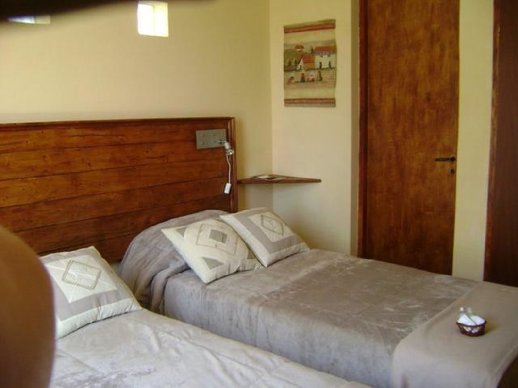  Room 1(Single Bed)  -  Clean 2 Double  - Gallery -  1