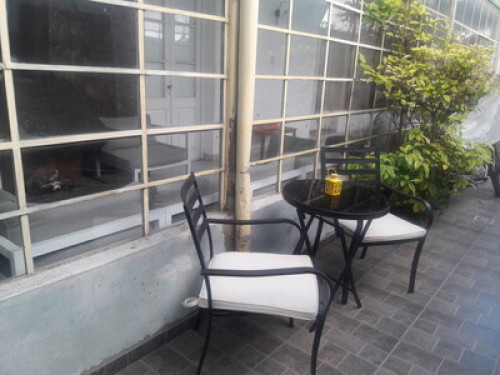 Winehouse friends house - Gallery - 27