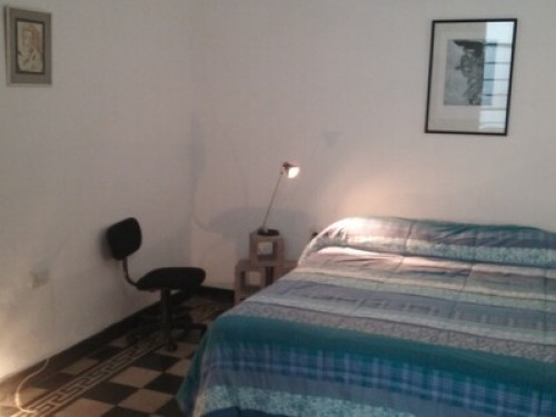 Winehouse friends house - Gallery - 17