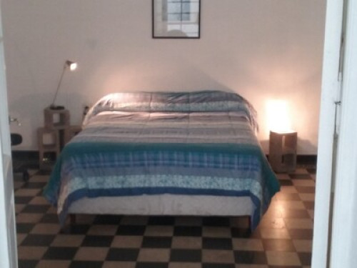 Winehouse friends house - Gallery - 22