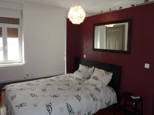 2 Independent bedrooms