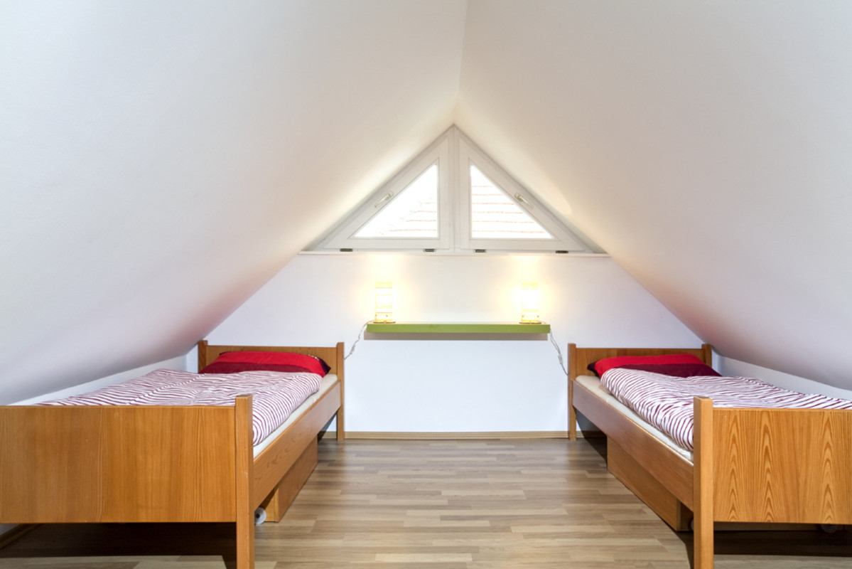 Mansard Bedroom(Single Bed) - 1
