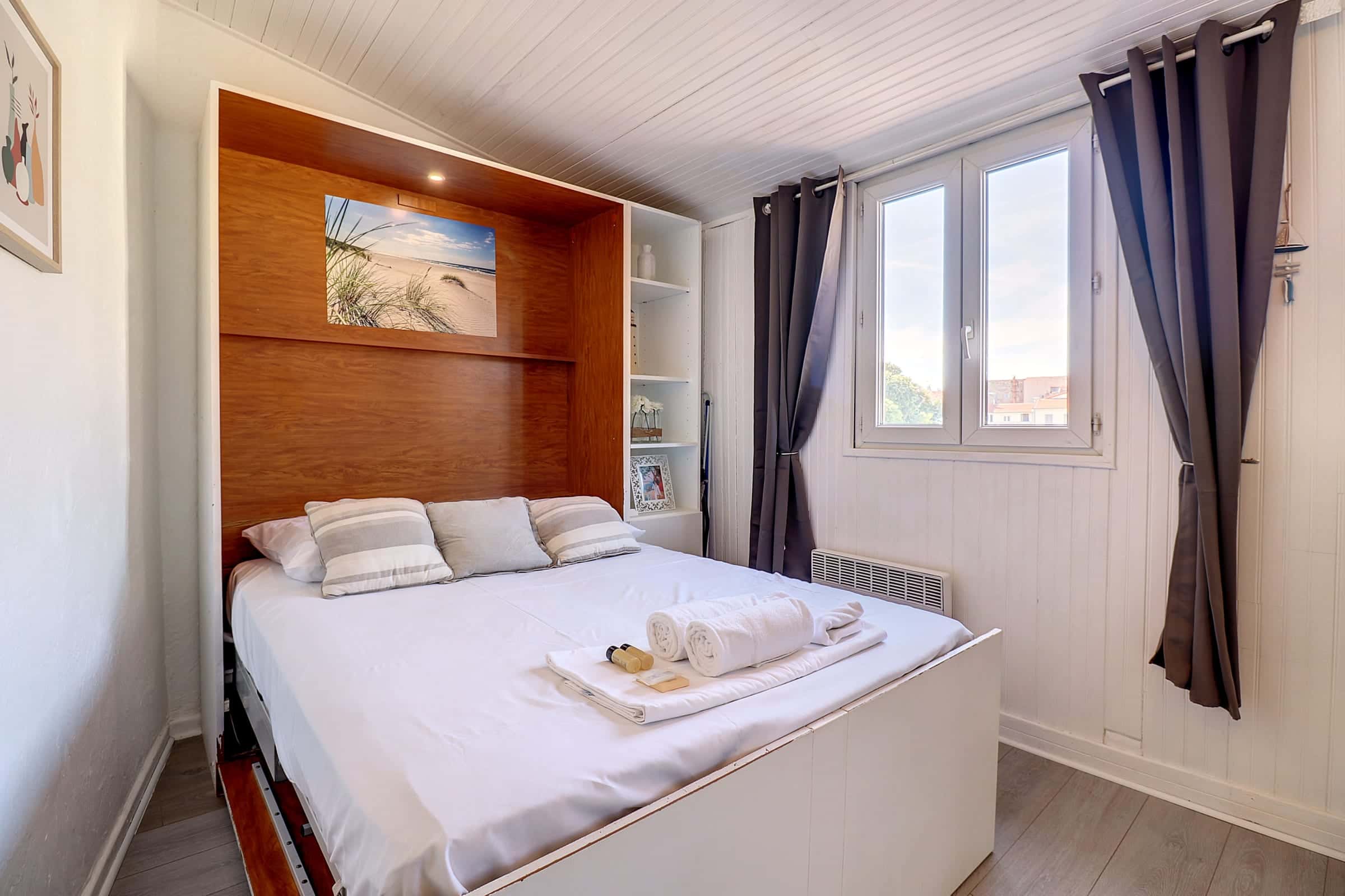  Studio  -  (041) Studio Place Nationale Vieil Antibes Clim  - Gallery -  7