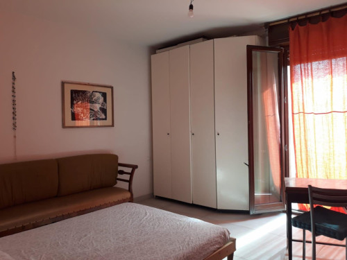 Double bedroom, with private bathroom and balcony, in 3-bedroom apartment
