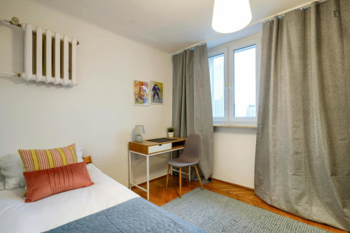 Single bedroom near Rondo ONZ metro station