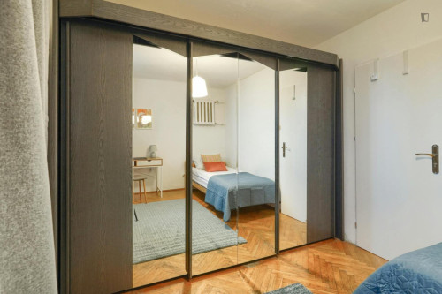 Single bedroom near Rondo ONZ metro station