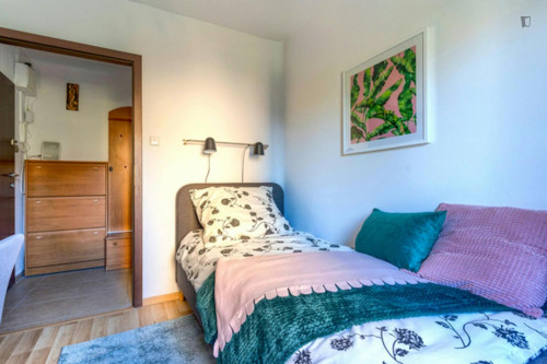 Modern single bedroom near Księcia Janusza metro