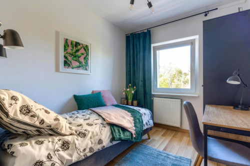 Modern single bedroom near Księcia Janusza metro