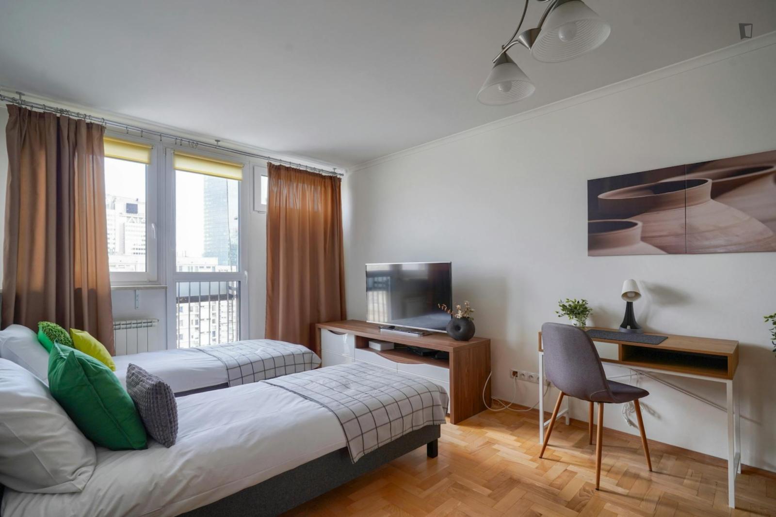  Luminous Twin Bedroom Near The Rondo ONZ Metro  -  Luminous twin bedroom near the Rondo ONZ metro  - Gallery -  1